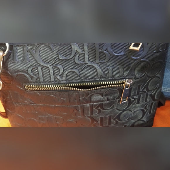 Fixed price CARLORINO Sling bag - Picture 7 of 9